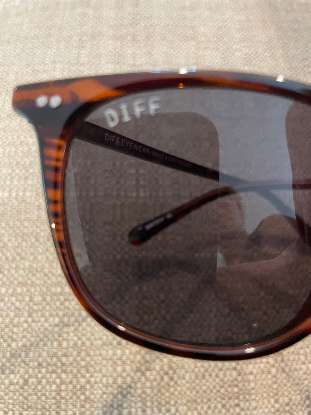 Diff Eyewear Tortoise Brown Frame Sunglasses with Dark Lenses - Picture 4 of 4
